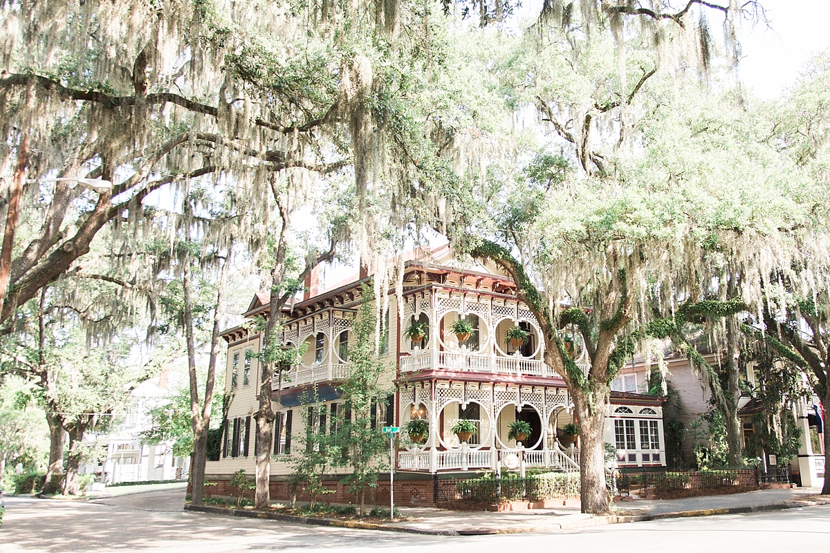 A DC photographer explores through the gorgeous southern city of Savannah, GA that is filled with beautiful Spanish moss, historic sites, and delicious eats.