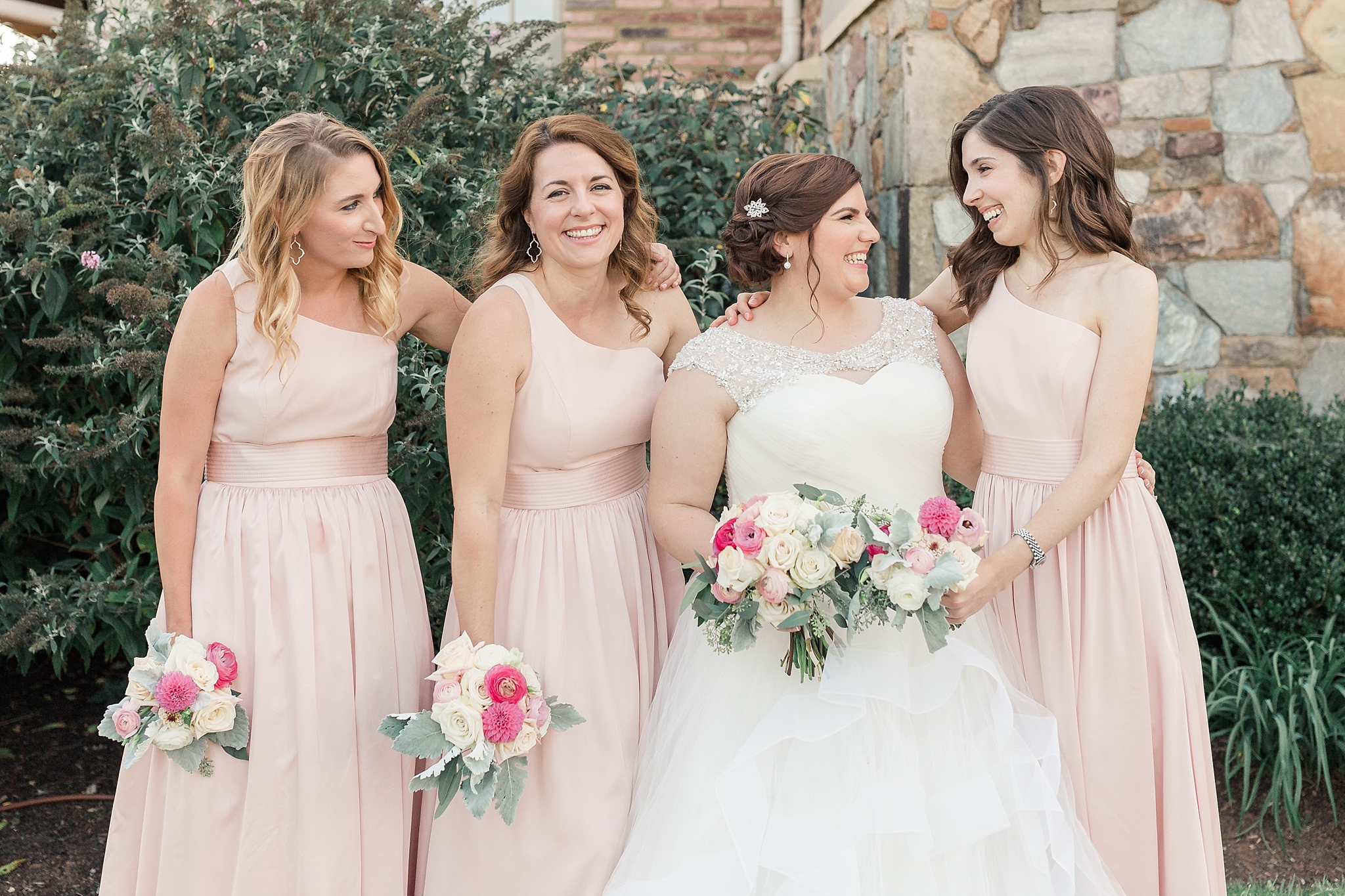 A classic Kate Spade themed wedding at Early Mountain Vineyards in Madison, VA.