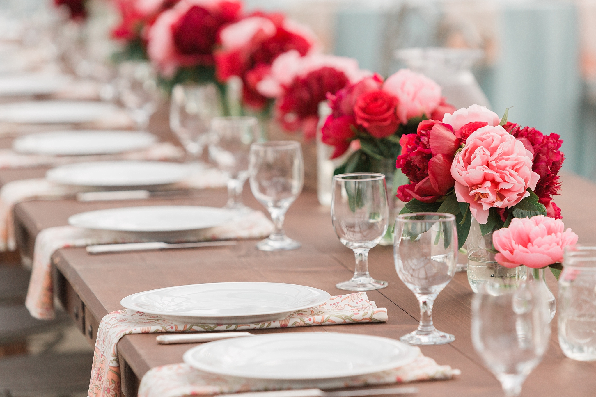 This Market at Grelen wedding was photographed by Washington, DC wedding photographer, Alicia Lacey.