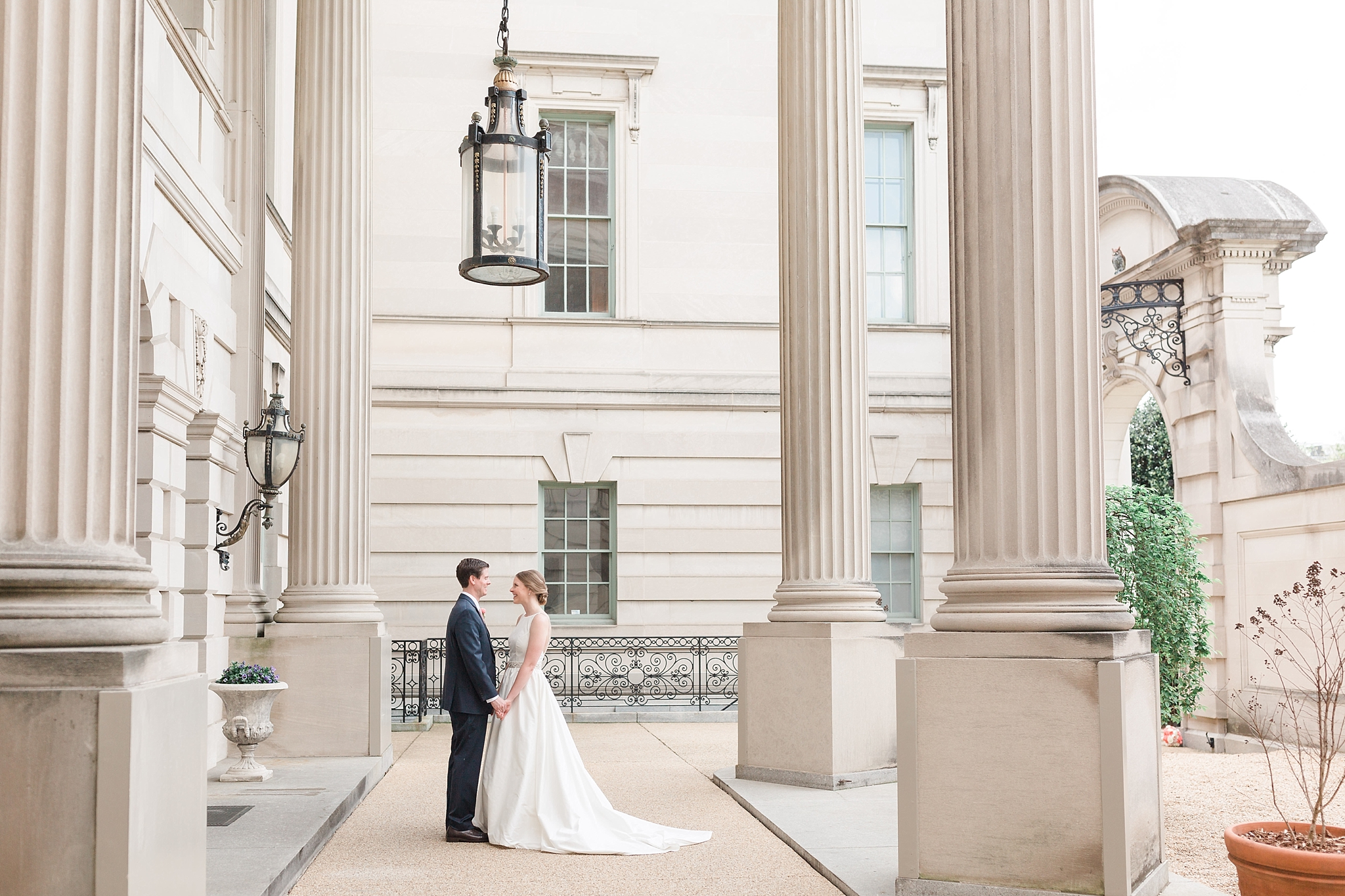 Find out when the best time is to book a wedding photographer in the Washington, DC area!
