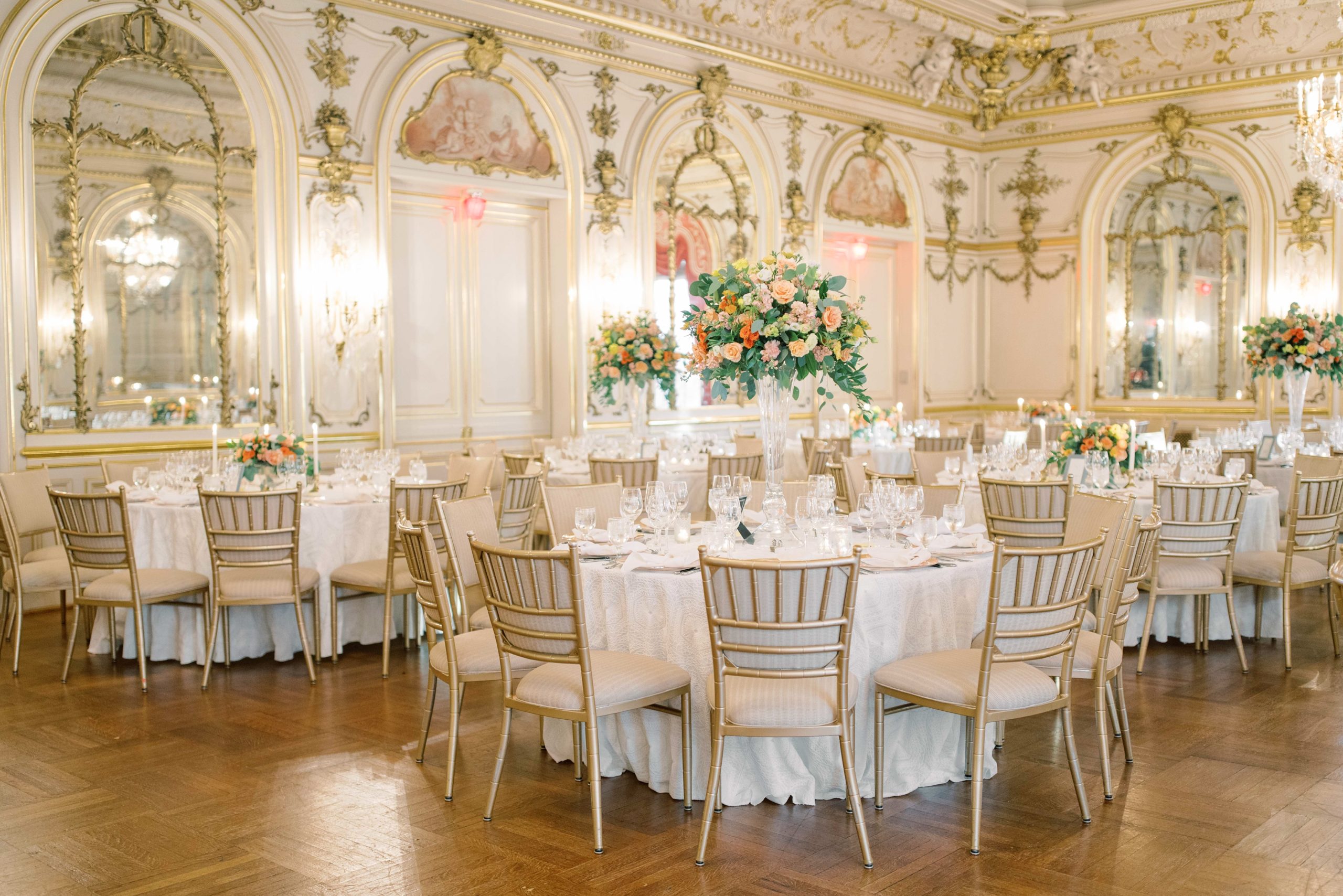 A stunning summer Cosmos Club wedding at the historic venue in Washington, DC. 