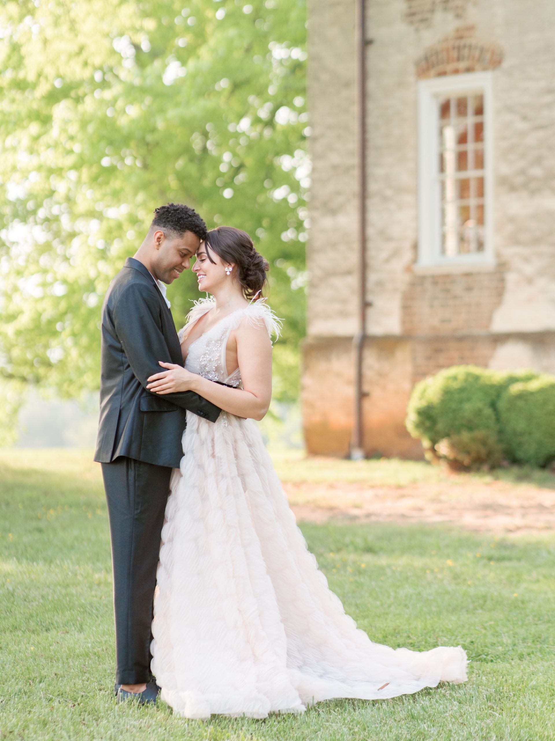 A refined wedding editorial at Historic Salubria in Virginia. Captured by Washington, DC wedding photographer, Alicia Lacey.