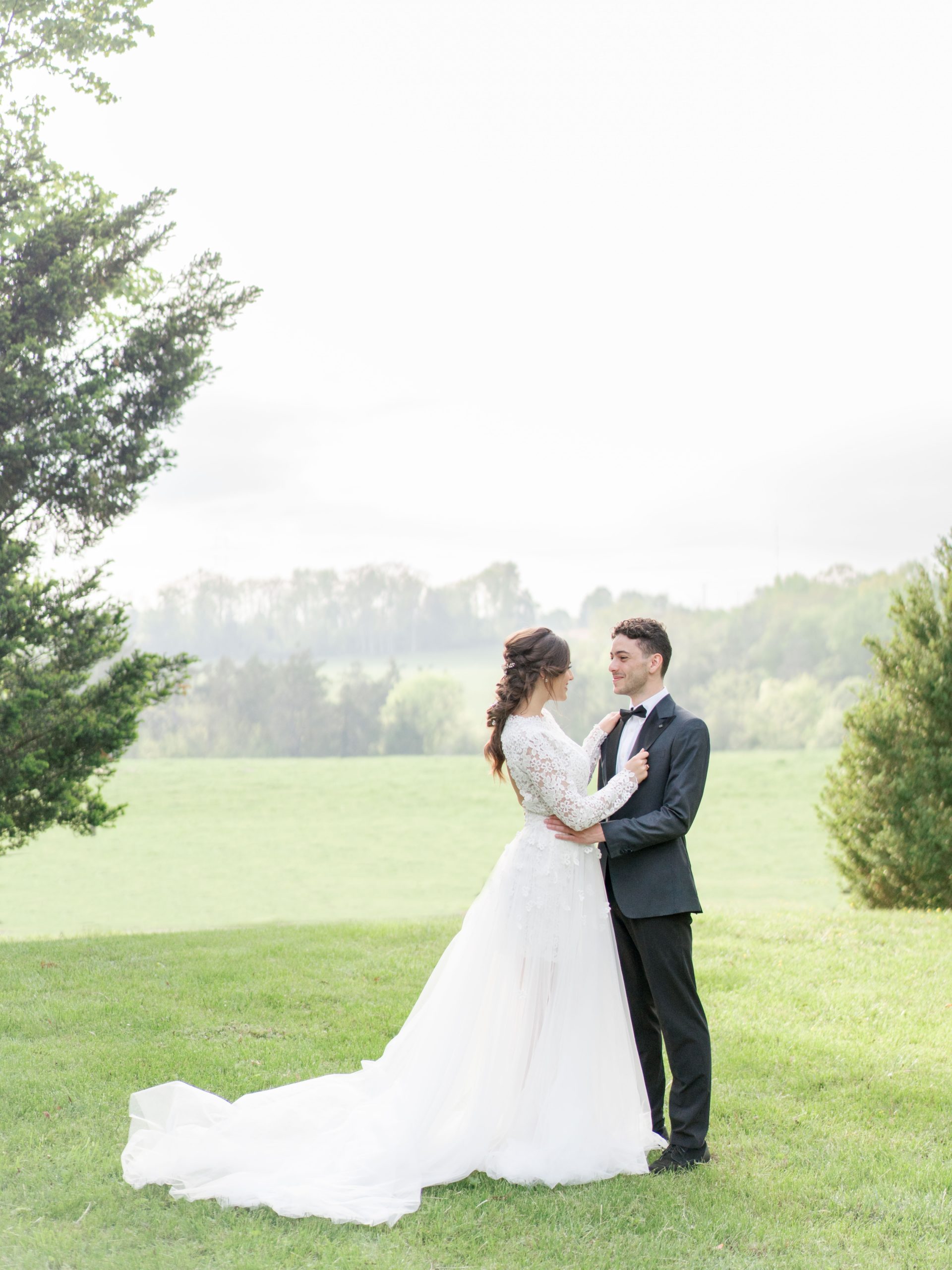 An elegant equestrian wedding at Historic Salubria in Virginia captured by Alicia Lacey.