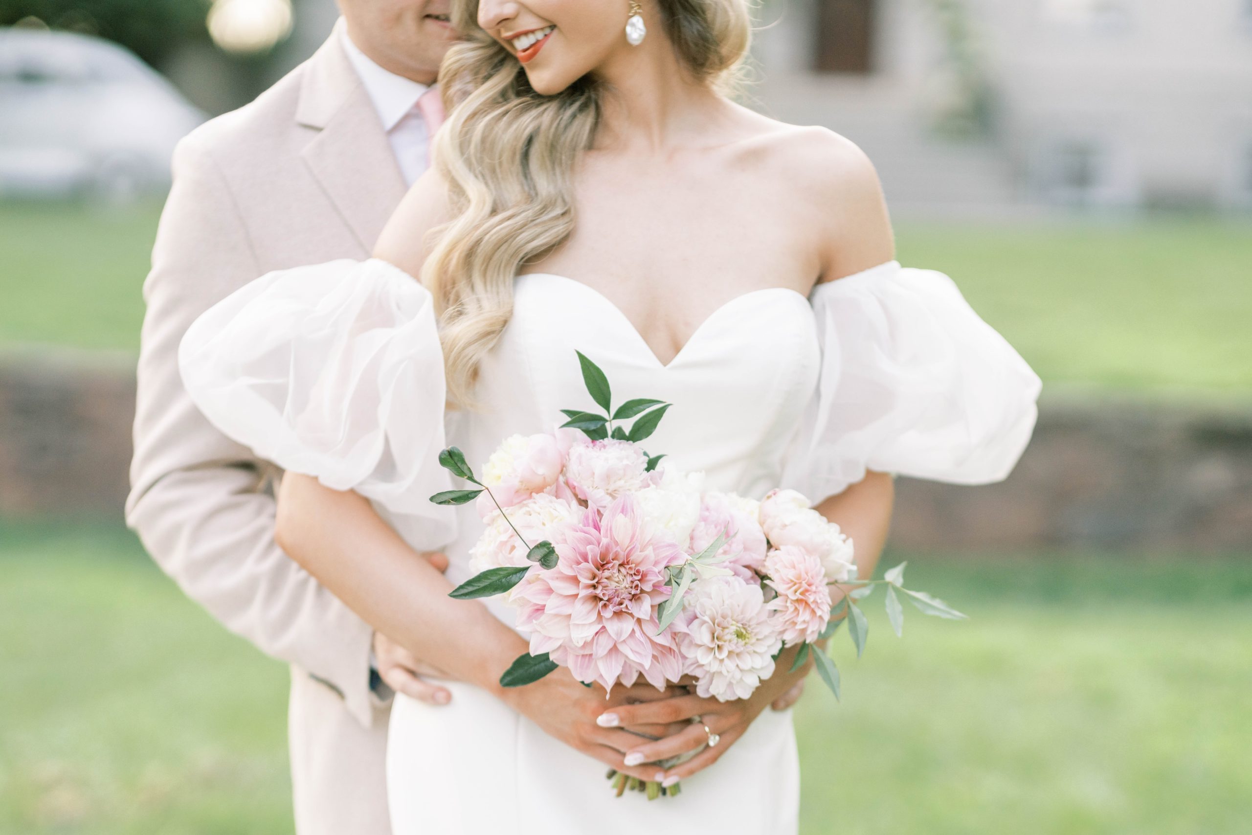 An elegant and classic Great Marsh Estate wedding in Bealeton, VA featuring a vintage car.