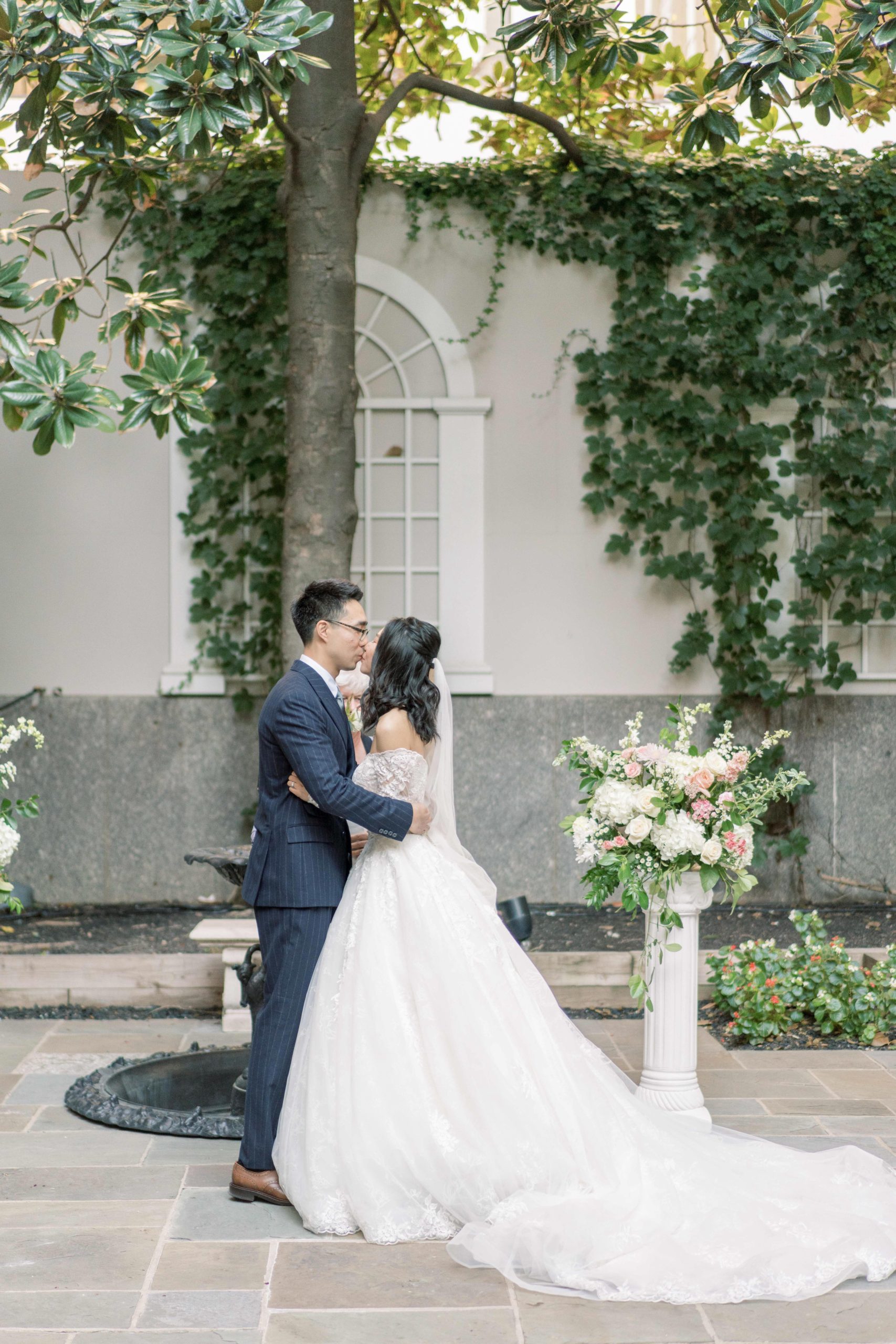 A elegant wedding on the Astor Terrace at the St. Regis Hotel in downtown Washington, DC. 
