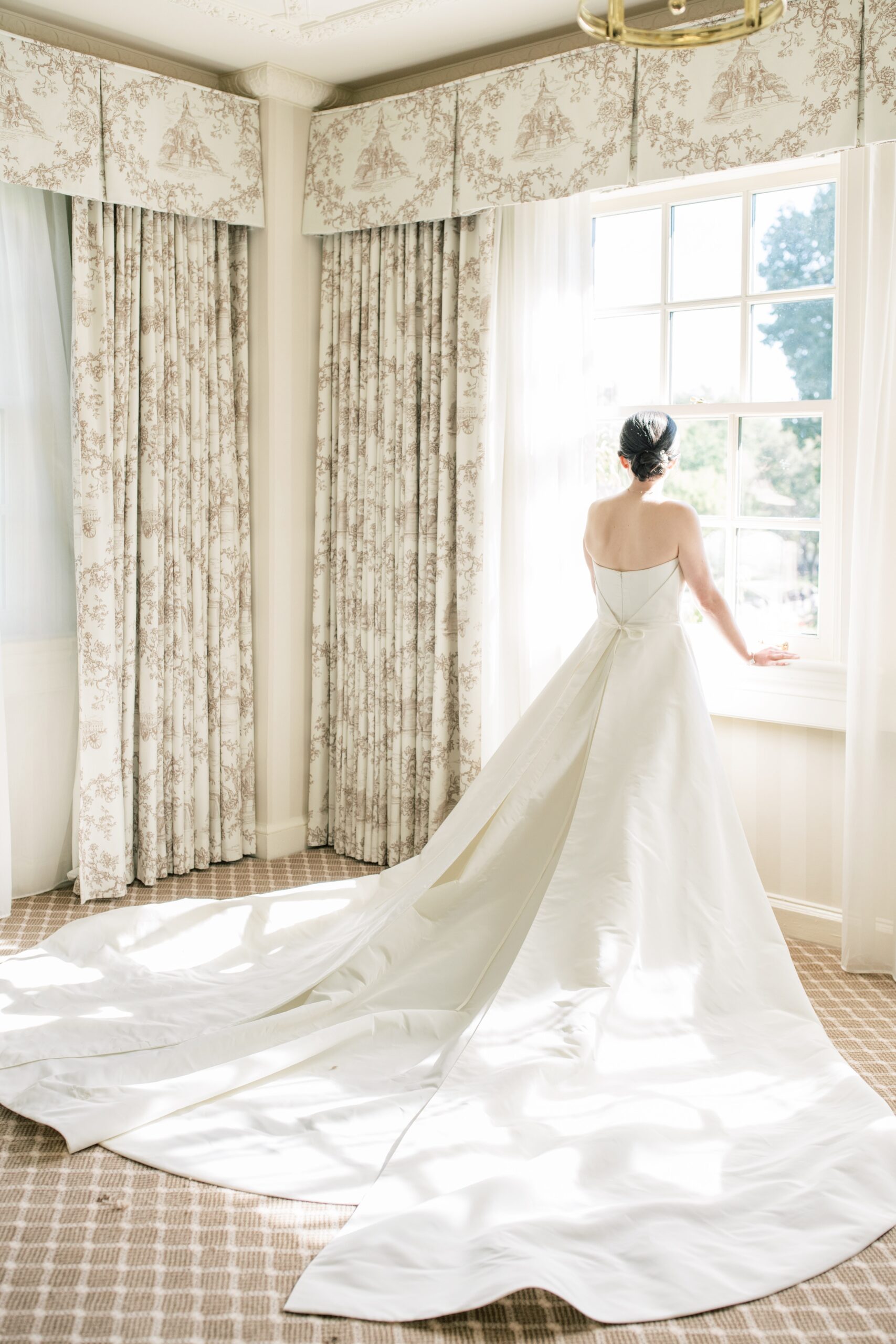 A stunning fall wedding full of elaborate floral designs at the Meridian House in Washington, DC.