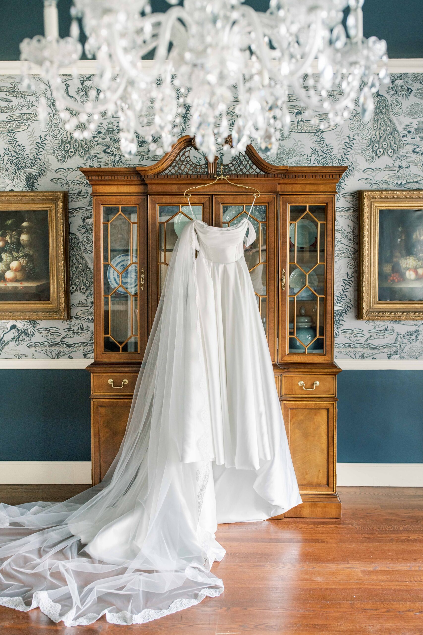 A romantic spring wedding at the Omni Shoreham Hotel & Resort in Washington, DC.
