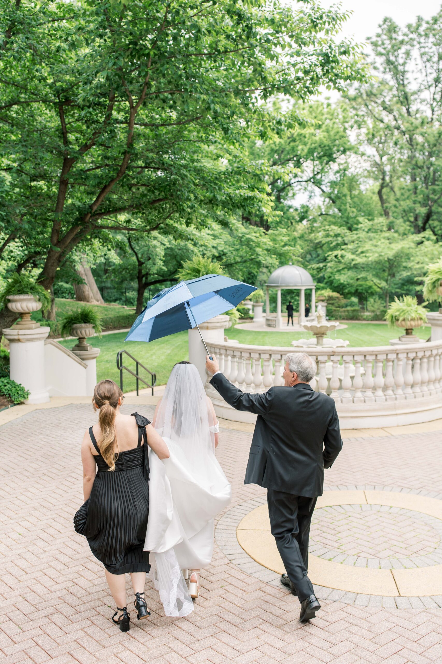 A romantic spring wedding at the Omni Shoreham Hotel & Resort in Washington, DC.