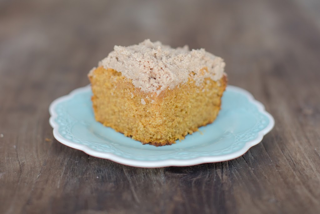 A recipe for Pumpkin Crumb Cake, a Washington, DC wedding photographer favorite.