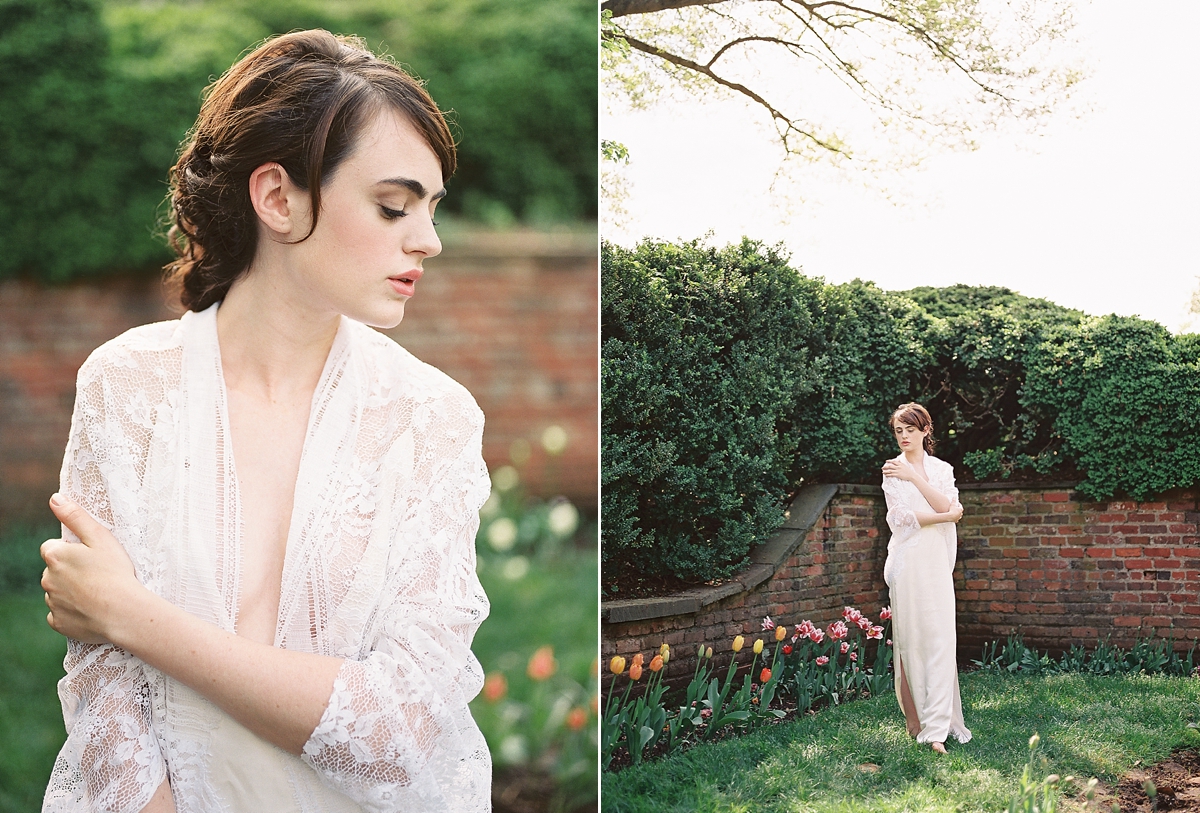 A stunning boudoir shoot at Agecroft Hall in Richmond, VA that focuses on natural, organic elegant and seeing beauty in all that surrounds us.