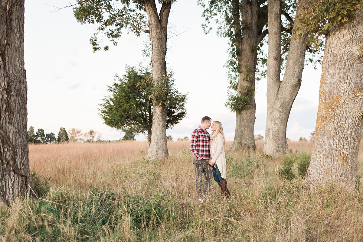 A fall engagement session at Manassas Battlefield Park and the Henry Hill House featuring views of sweeping fields and changing leaves.