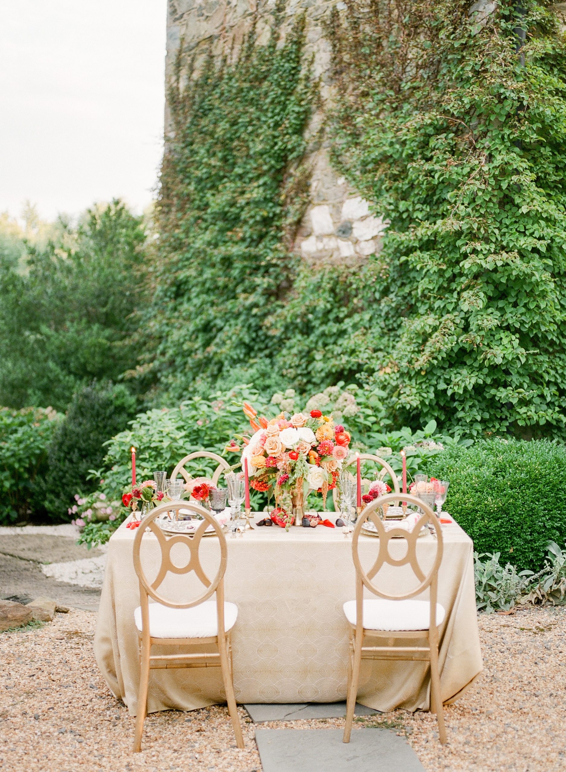 Washington, DC wedding photographer, Alicia Lacey captures this stunning harvest gathering inspired wedding decor from SRS Events.